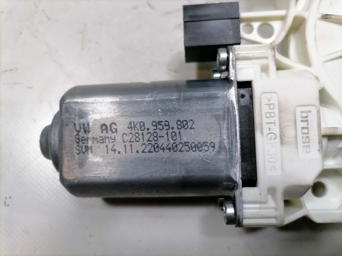 VW Passat B9 original Fensterhebermotor vorn rechts Bj.2024